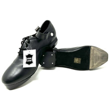 Load image into Gallery viewer, Corr's Essential Jig Shoe