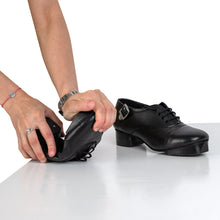 Load image into Gallery viewer, Corr's Essential Jig Shoe