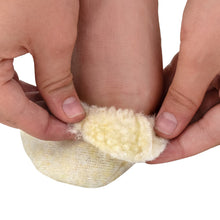 Load image into Gallery viewer, Soft Seam Lamb's Wool Toe Pads
